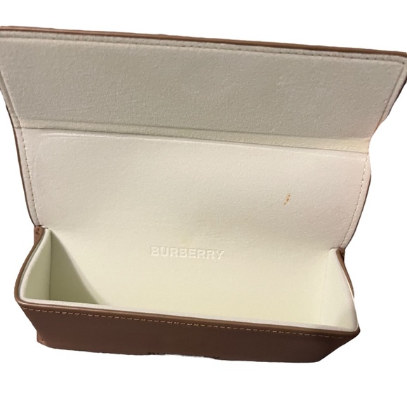 BURBERRY Sunglasses Case - Picture 2 of 4
